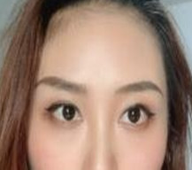 眼睛非常自然了